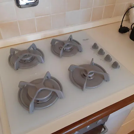 Nuccia - Box Auto Gratuito E Biancheria Inclusa * Pietra Ligure