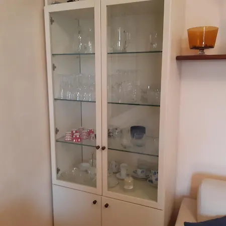 Nuccia - Box Auto Gratuito E Biancheria Inclusa