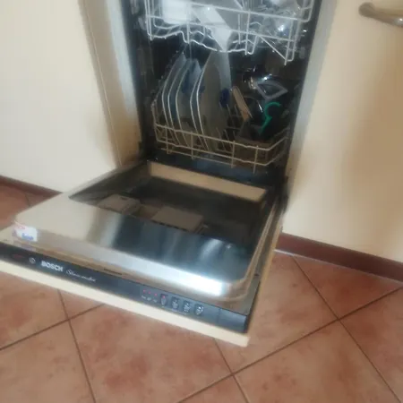 Nuccia - Box Auto Gratuito E Biancheria Inclusa * Pietra Ligure